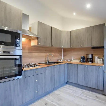 In With Kitchen * Quettehou