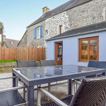 In With Kitchen Semesterbostad Quettehou